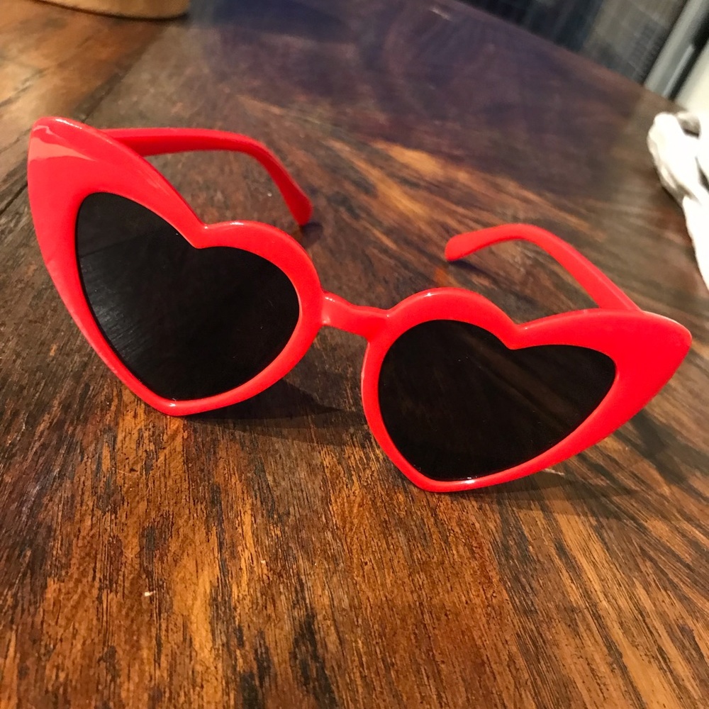 Red heart sunglasses 😎♥️